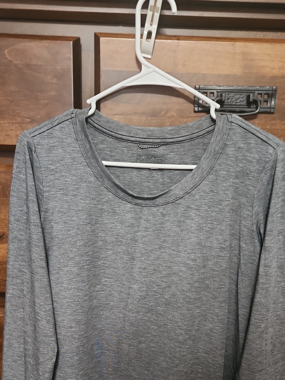 Patagonia Gray Heather Crewneck Top - Picture 2 of 8